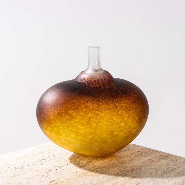 Bertil Vallien, vas, "Beans", signerad, Kosta Boda, höjd 31 cm