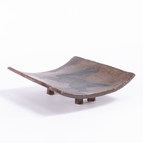 Birgitta K-Dotter Ohlsson, fat på fot, signerat, bredd 25 cm