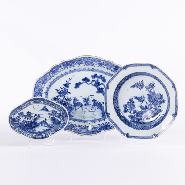 Äldre kinesiskt porslin, 3 delar, 17/1800-tal, bl a serveringsfat