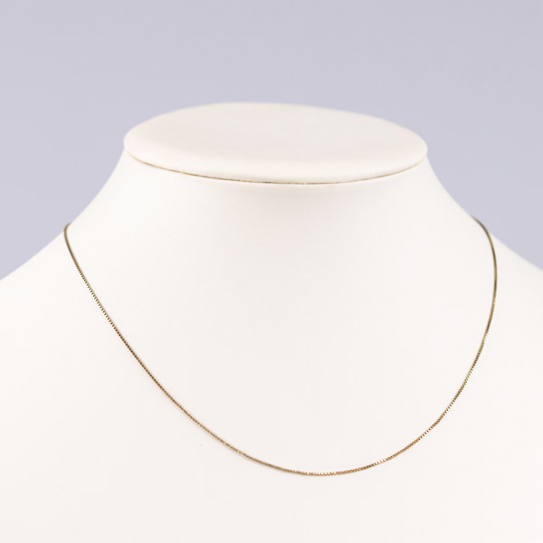 Kedja, 18k guld, längd 43 cm, vikt 1,9 gram