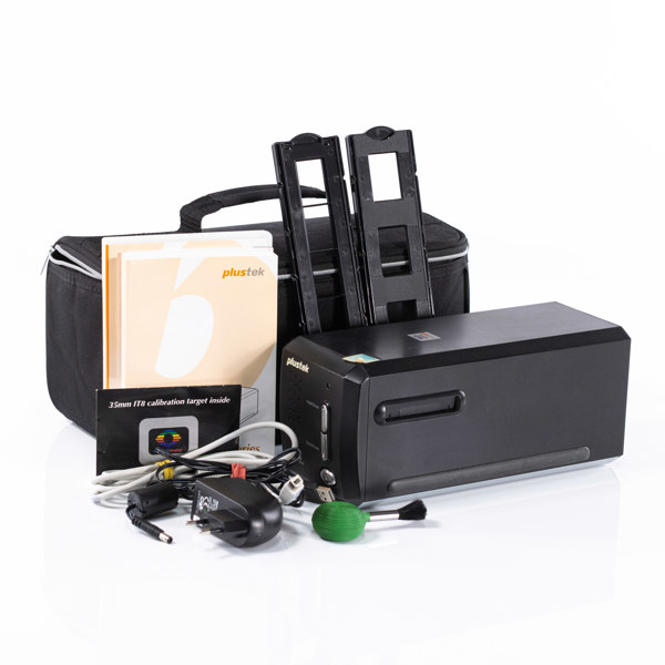Diabildsscanner, Plustek OpticFilm 8200i, i bärväska
