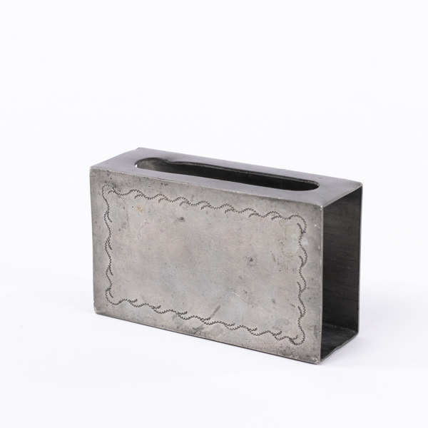 Tändsticksfodral, tenn, Firma Svenskt Tenn, 1928