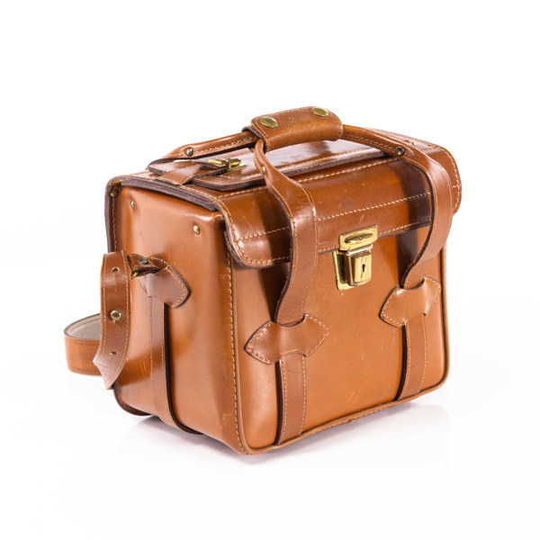 Kameraväska i läder, "EG 5", En Garde, 30x17x24 cm, med tillbehör