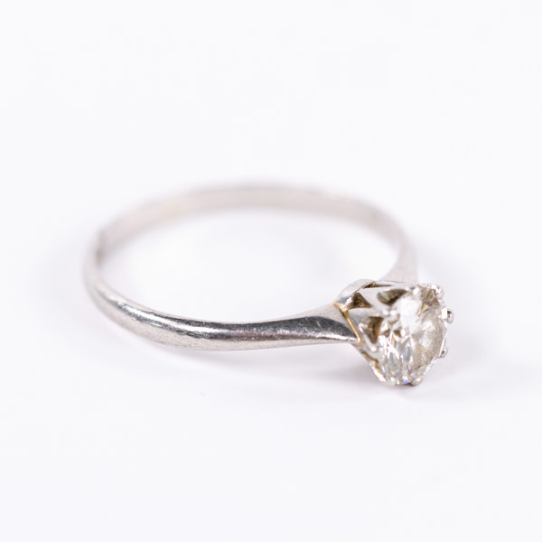 Solitärring, platina, CGH, diamant ca 0,75 ct, storlek 16,75