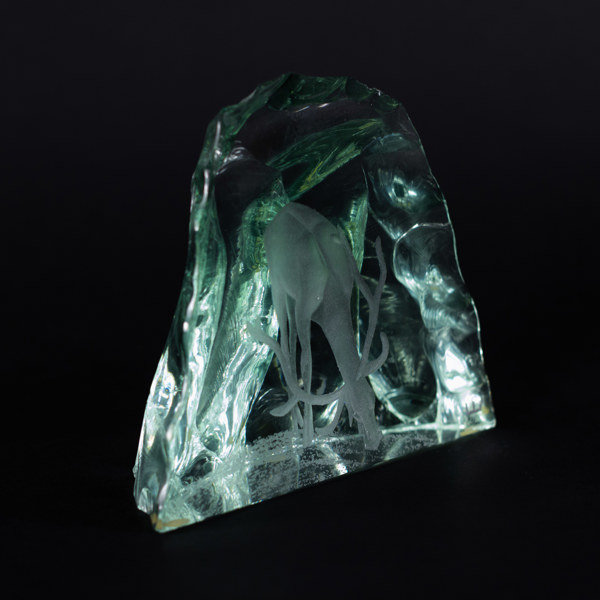 Vicke Lindstrand, glasblock, signerat, Kosta, höjd 14,5 cm