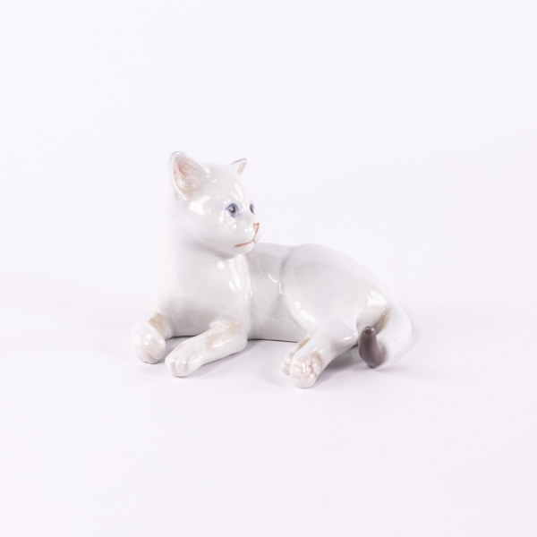 Figurin, katt, 2504, Royal Copenhagen, höjd 8,5 cm