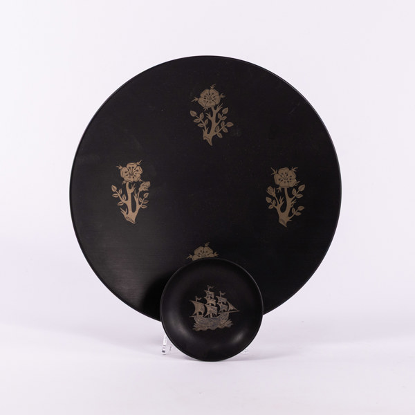 Fat, 2 st, isolit och silver, Perstorp, största diameter 24,5 cm