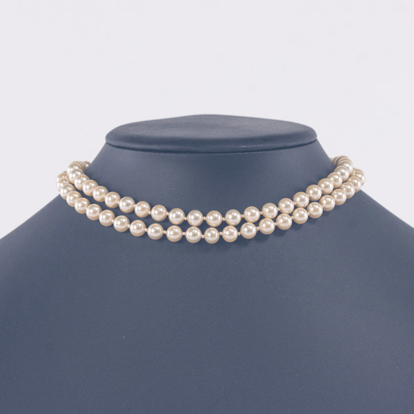 Pärlcollier, silverlås, längd 71 cm