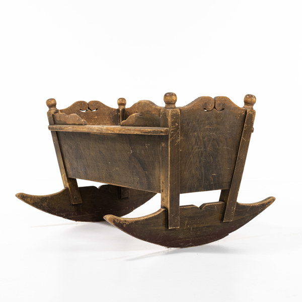 Vagga, furu, 18/1900-tal, längd 94 cm