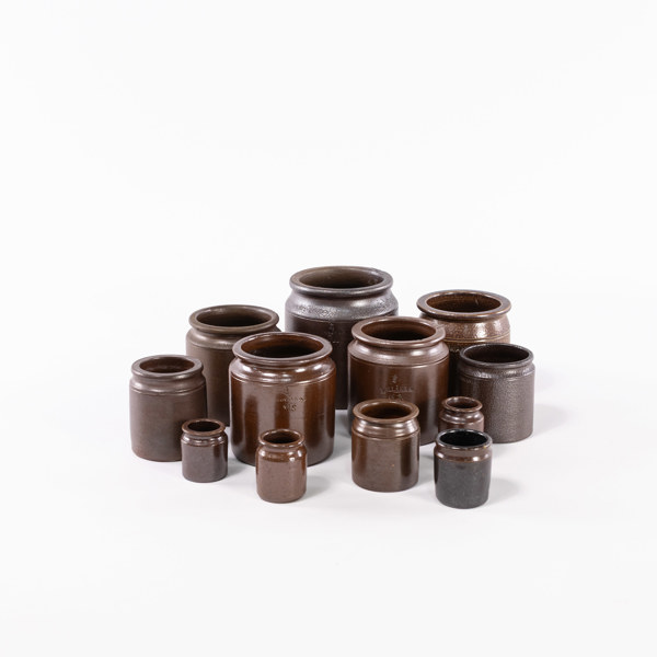 Krus, 12 delar, Wallåkra, Höganäs, höjd 12 cm och mindre