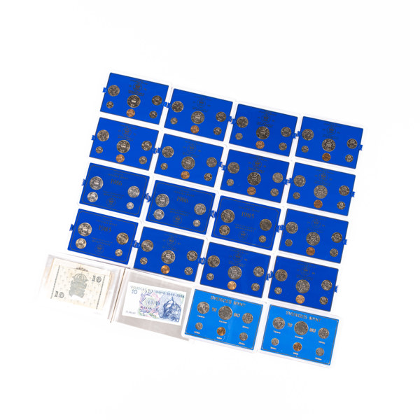 Mynt och sedelsamling, bl a 17 st årssatser