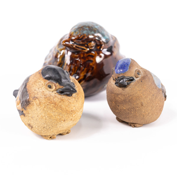 Figuriner, 3 st, fåglar, bl a Gunnar Hansson, höjd 9 cm och mindre