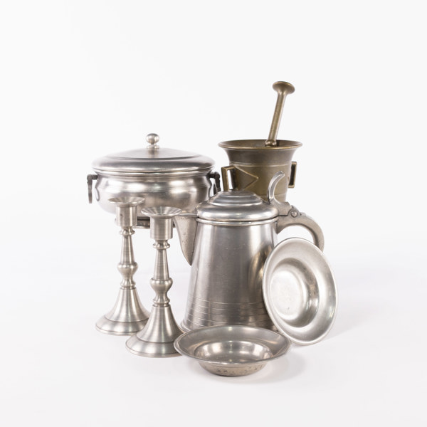 Diverse tenn, mässing, 7 delar, bl a Skultuna