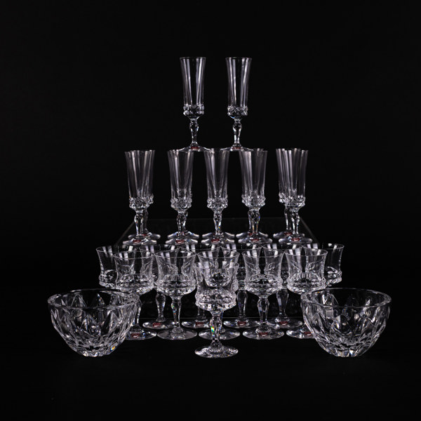 Ingeborg Lundin, glas, 24+2 delar, "Silvia", Orrefors