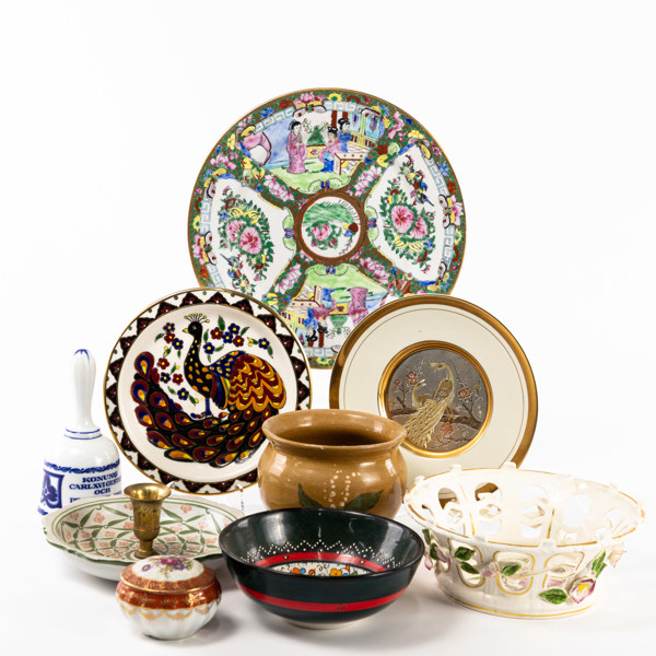 Porslin, stengods, 9 delar, största diameter 27 cm