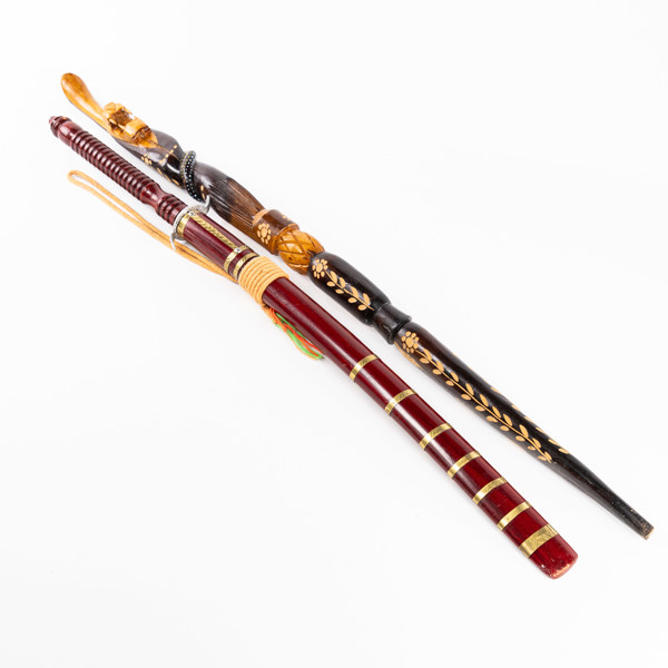 Svärd och käpp, dekorationsmodell, längd 102 cm och mindre