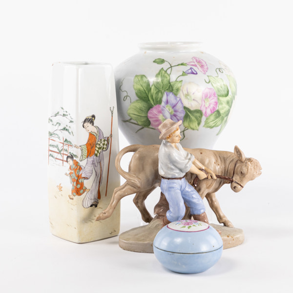 Thyra Karlinder, handmålat porslin, 4 delar, högsta 24 cm