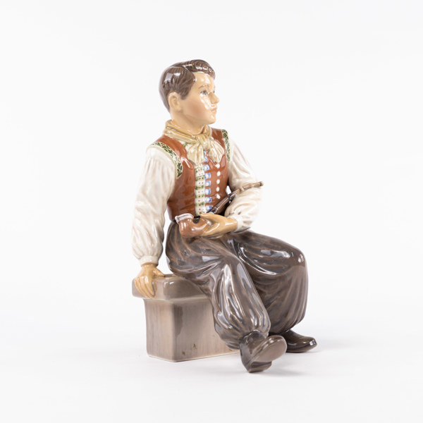 Figurin, nr 1300, Dahl Jensen, höjd 24 cm