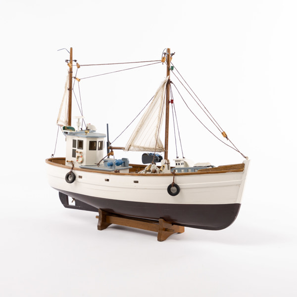 Modellbåt, fiskebåt, längd 45 cm
