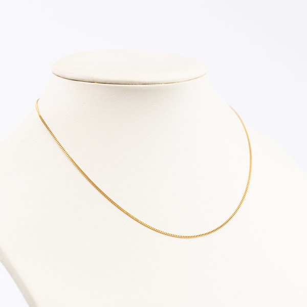 Kedja, 18k guld, vikt 3,4 gram