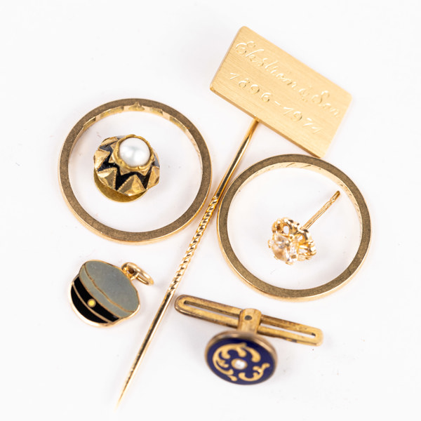 Diverse guld, 7 delar, 18k guld, vikt 12,1 gram