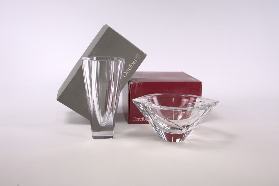 Vas och skål, "Odyssey", "Swirl", Orrefors, högsta 23 cm