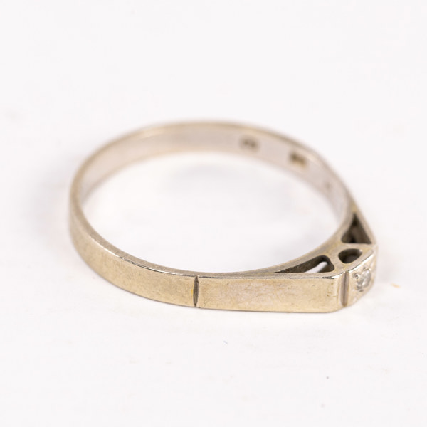 Ring, 18k vitguld, diamant 0,2 ct, storlek 17,25, vikt 1,8 gram