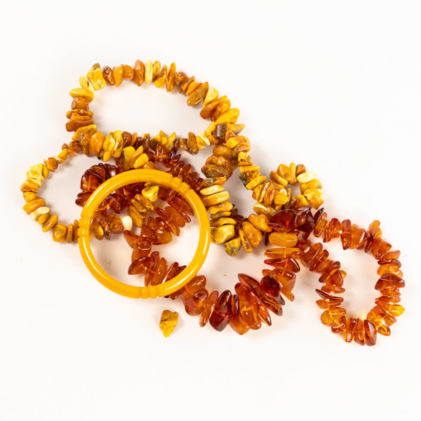 Halsband, armband, 3 delar, bl a bärnsten