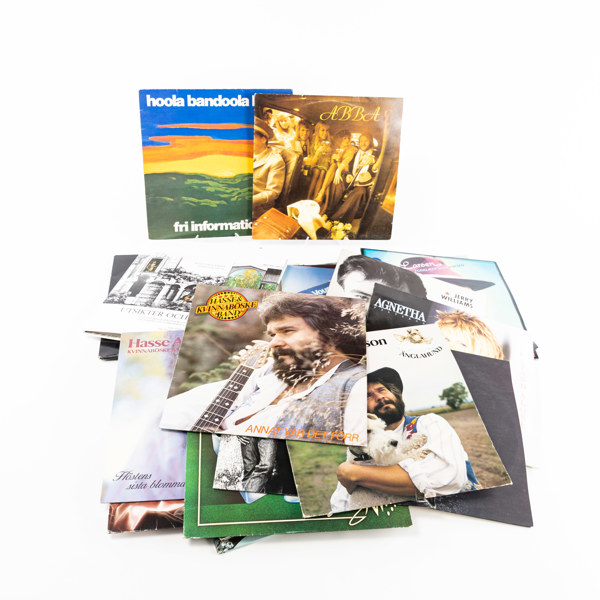 Vinylskivor, 30 st, svenskt, bl a Hoola Bandoola, ABBA, m.m.