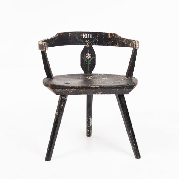 Äldre karmstol, bemålad, "Joel"