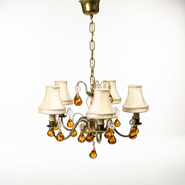 Takkrona, med droppformade prismor