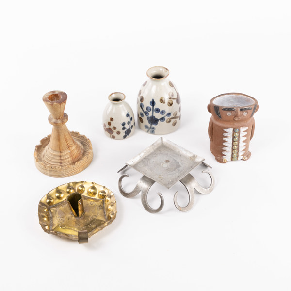 Vaser, ljusstakar, 6 delar, keramik, mässing, m.m.