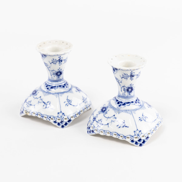 Ljusstakar, ett par, "Musselmalet", 1138, Royal Copenhagen