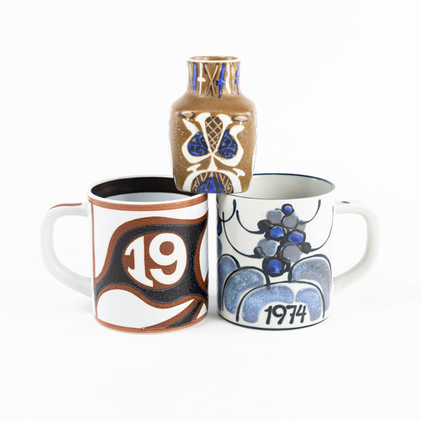 Årsmuggar, vas, 3 delar, Royal Copenhagen, Fajance