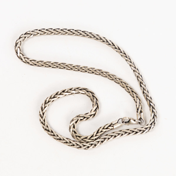 Silverkedja, längd 44 cm, 25,8 gram
