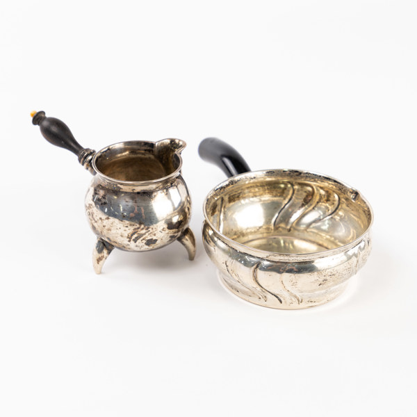 Silverföremål, 2 st, bl a P. Hertz, 155,2 gram