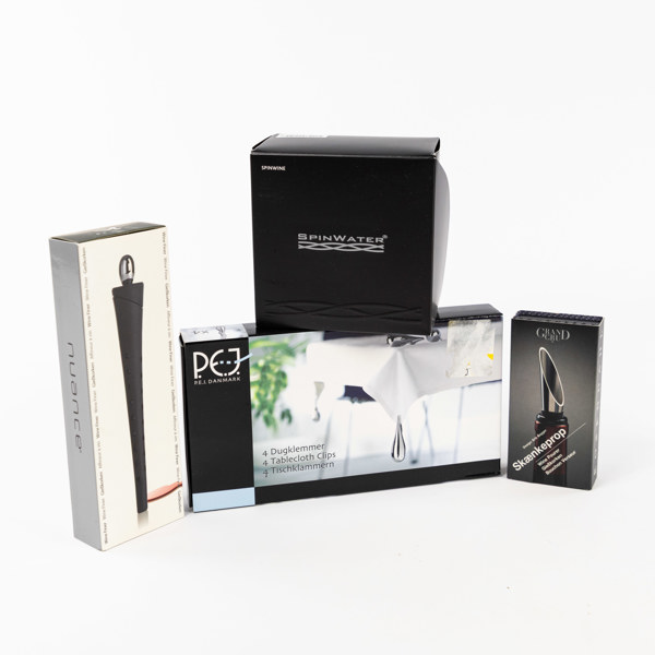 Diverse vin- och dukningstillbehör, 4 delar, bl a Grand Cru