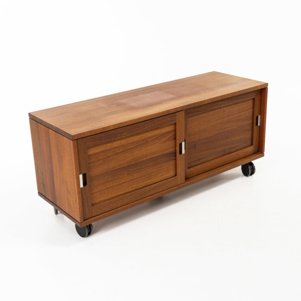Ditlev Carsten, TV-/Stereomöbel, valnöt, Bröderne Andersen, bredd 121 cm