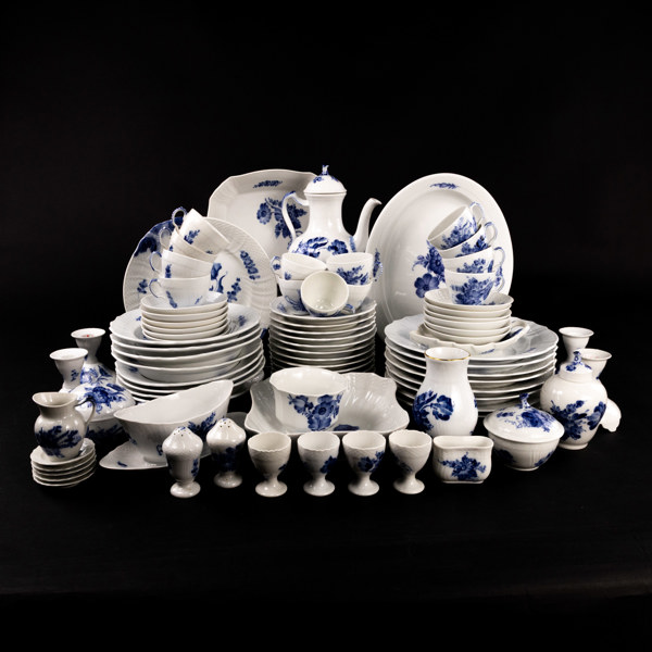 Mat- och kaffeservis, 82 delar, "Blå Blomst", Royal Copenhagen