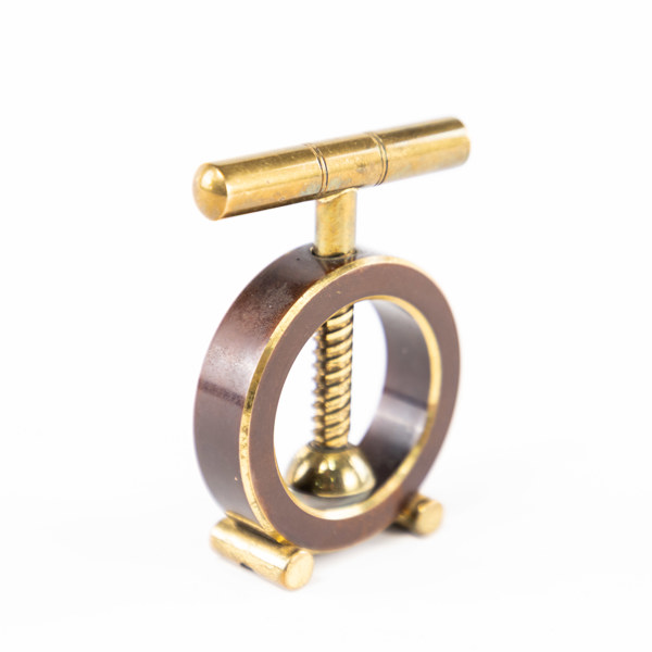 Nötknäppare, mässing, höjd 9 cm