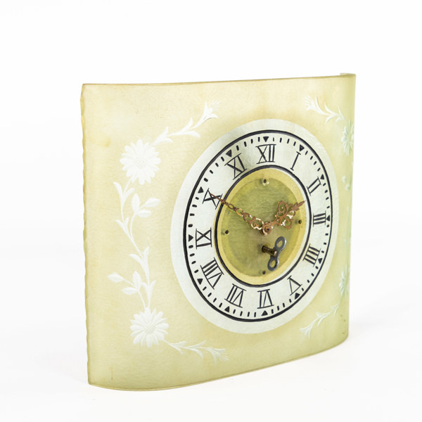 Väggur, råglas, 1900-tal, 32x28 cm