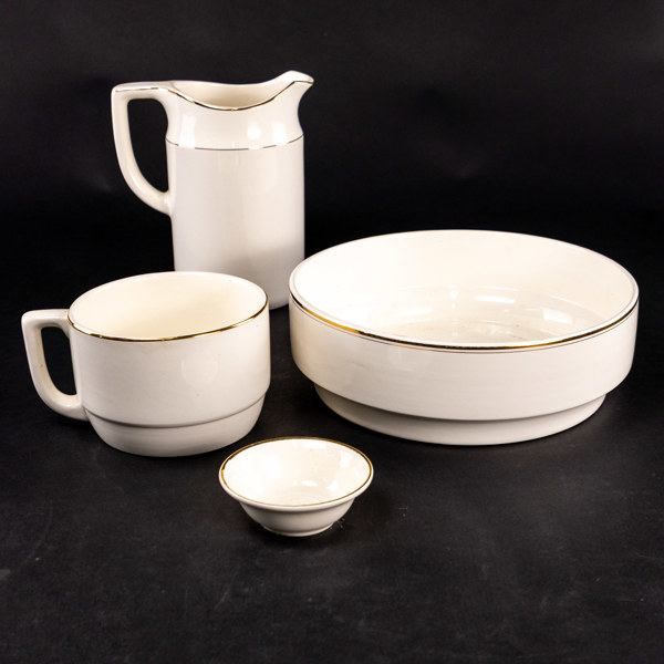 Tvättset, 4 delar, största diameter 33 cm