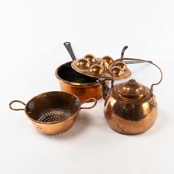 Äldre kopparföremål, 4 delar, kaffekanna, munkjärn, m.m.