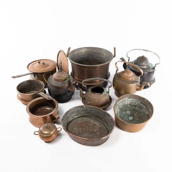 Kopparföremål, 11 delar, kannor, grytor, m.m.