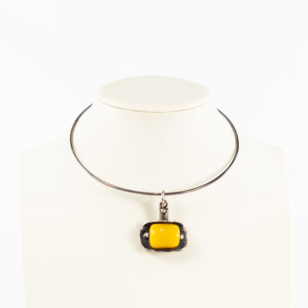 B. Thordal, halsring med hänge, silver, diameter 41 cm