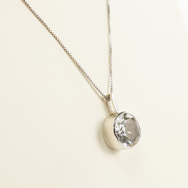 Halsband med hänge, silver/bergkristall, 60/70-tal, BEH