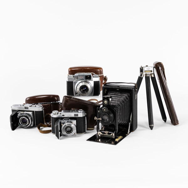 Kameror, 4 st, bl. a. ICA, Kodak, m.m.