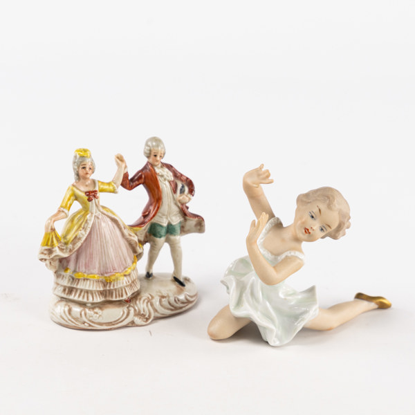 Figuriner, 2 st, porslin, bl a Wallendorf, höjd 10 cm och mindre