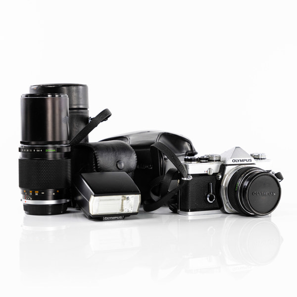 Systemkamera, Olympus, OM-1, 2 objektiv, blixt, 70-tal, Japan