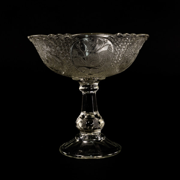 Skål på fot, pressglas, 1900-tal, höjd 23,5 cm